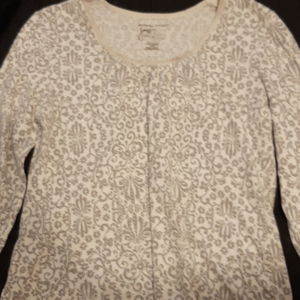 Women's long sleeve